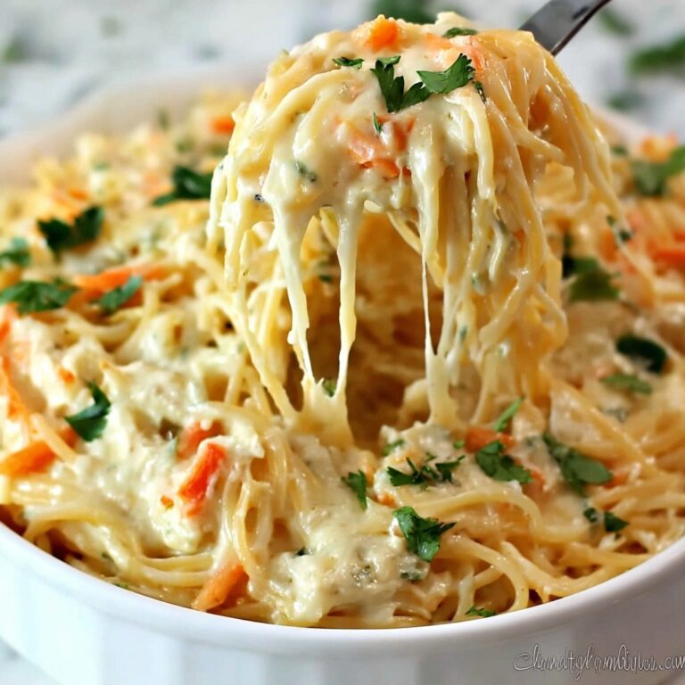 Creamy Chicken and Cheddar Baked Spaghetti Recipe