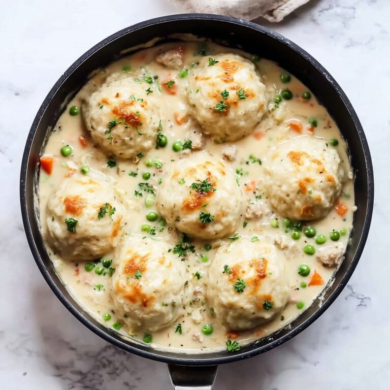 Chicken and Cheddar Biscuit Casserole Recipe